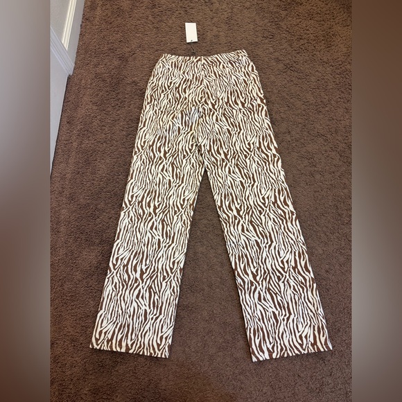 Wayf Brown White Zebra Print High Rise Pants Jeans Straight Leg XS 27 x 30 NEW - Picture 7 of 9